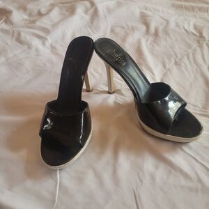 Charles David Black and White Heels